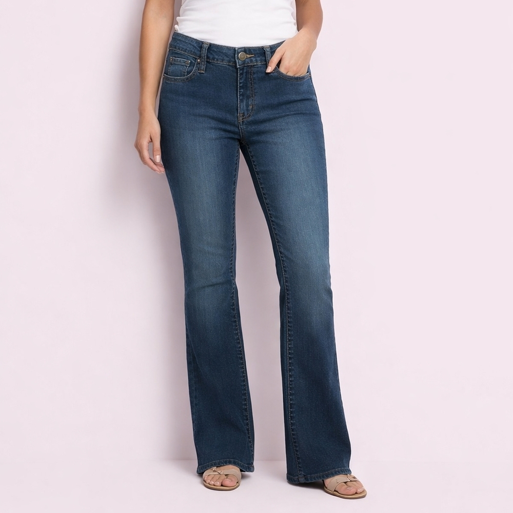 Angels Bootcut Jeans Women’s Size 8 Medium Wash Mid Rise